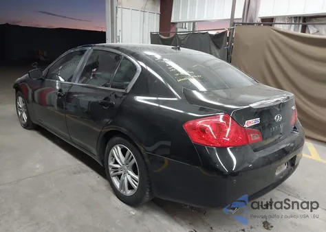 2013 Infiniti G37 Journey from USA, damaged, VIN JN1CV6AP4DM305712